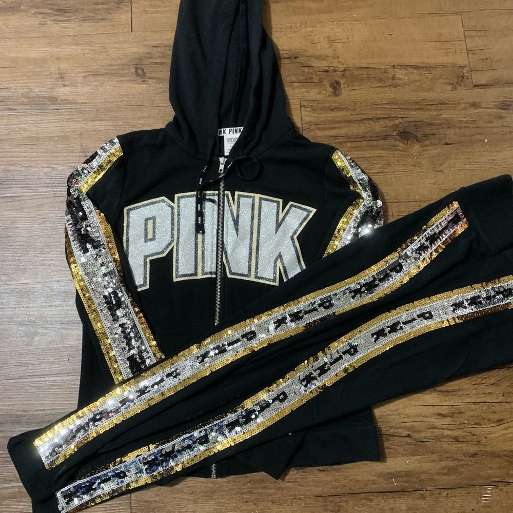 VS PINK BLING HOODIE AND YOGA LEGGINGS OUTFIT M
